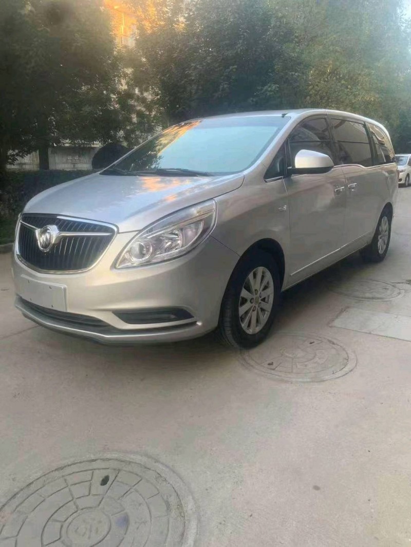 邢台17年别克GL83