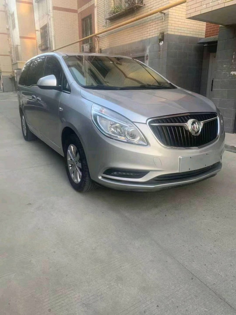 邢台17年别克GL84