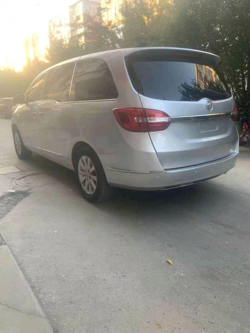 邢台17年别克GL87