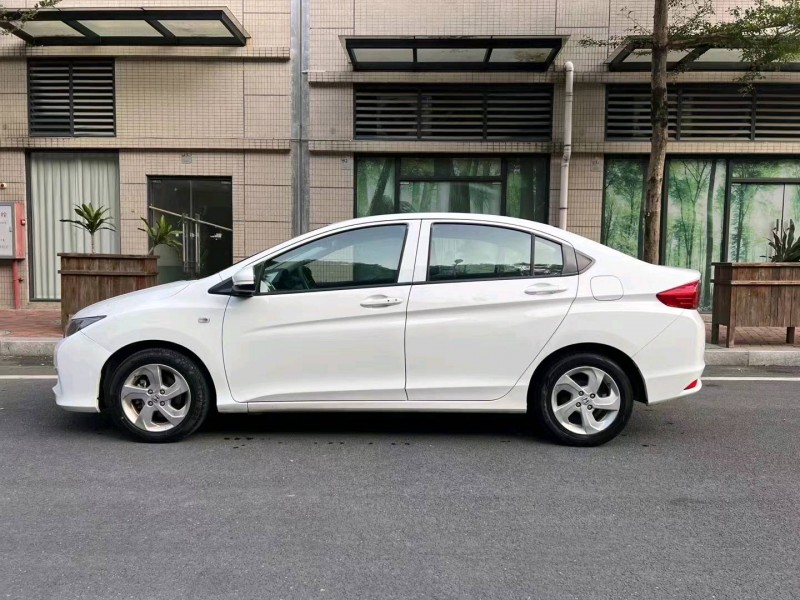 珠海18年本田锋范3