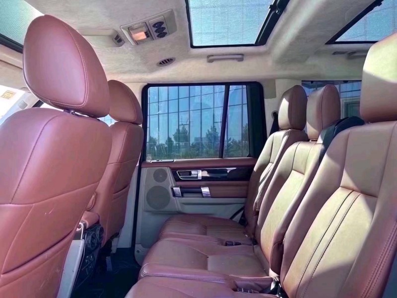 常州12年路虎发现2