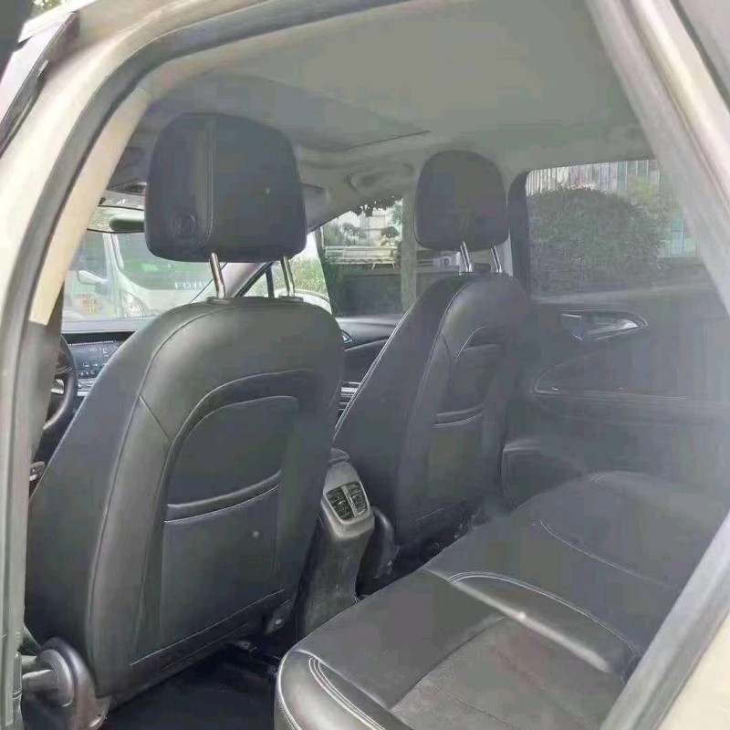 枣庄20年别克威朗6