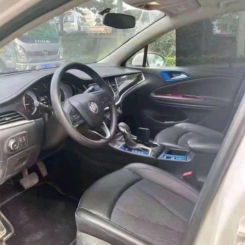 枣庄20年别克威朗8