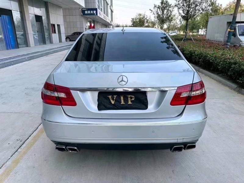 济宁13年奔驰E9