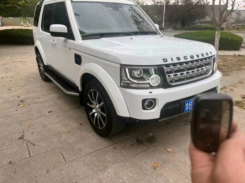 青岛12年路虎发现2