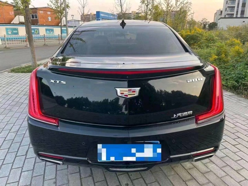 嘉兴19年凯迪拉克XTS8