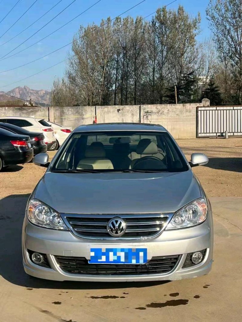 淄博12年大众朗逸1