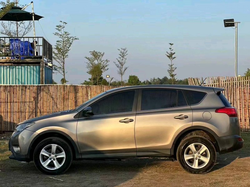 汕头15年丰田RAV4荣放3