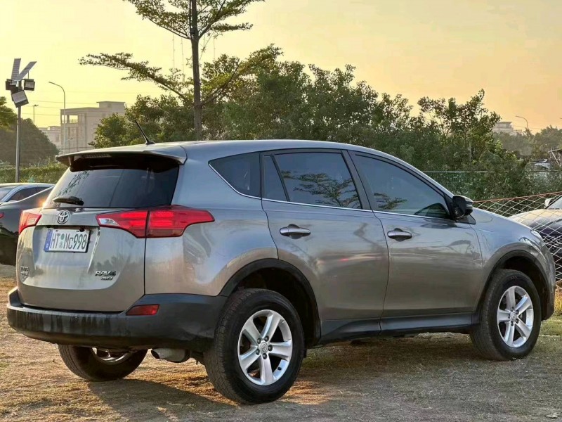 汕头15年丰田RAV4荣放5