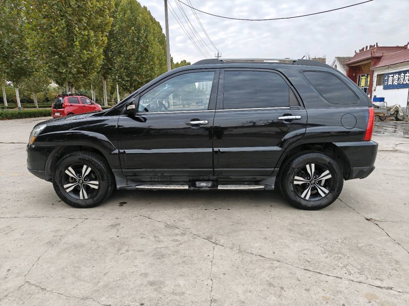 济宁11年起亚狮跑2