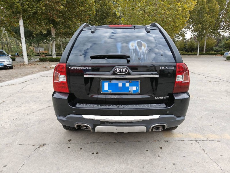 济宁11年起亚狮跑3