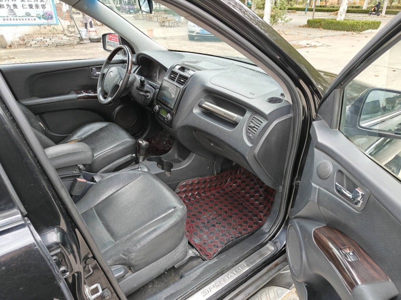 济宁11年起亚狮跑8