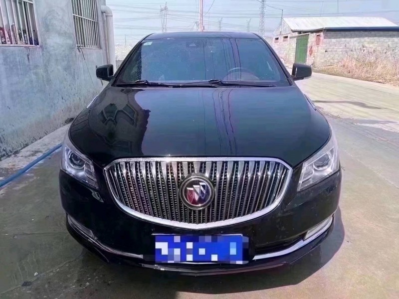 青岛15年别克君越1