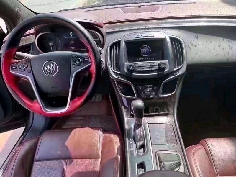 青岛15年别克君越5