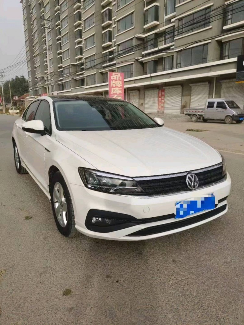 济宁22年大众凌渡3