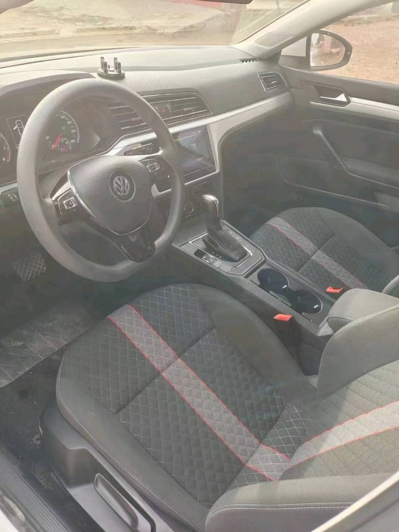 济宁22年大众凌渡5