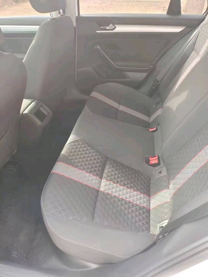 济宁22年大众凌渡6