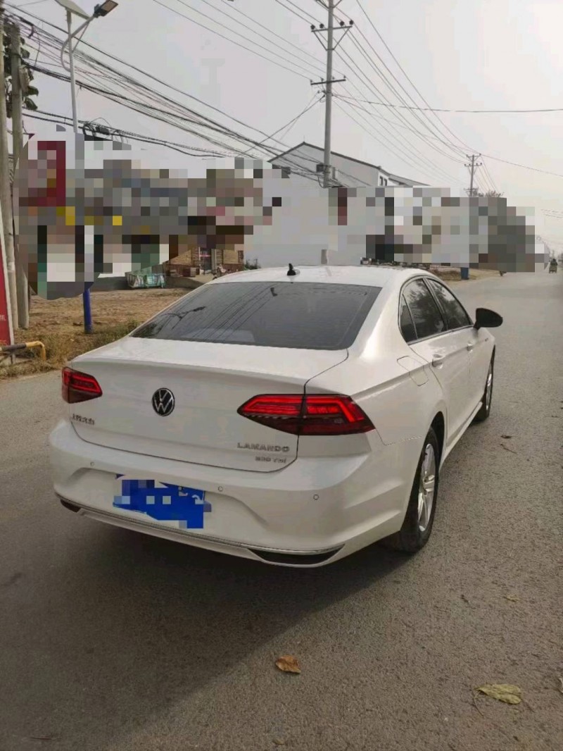 济宁22年大众凌渡7