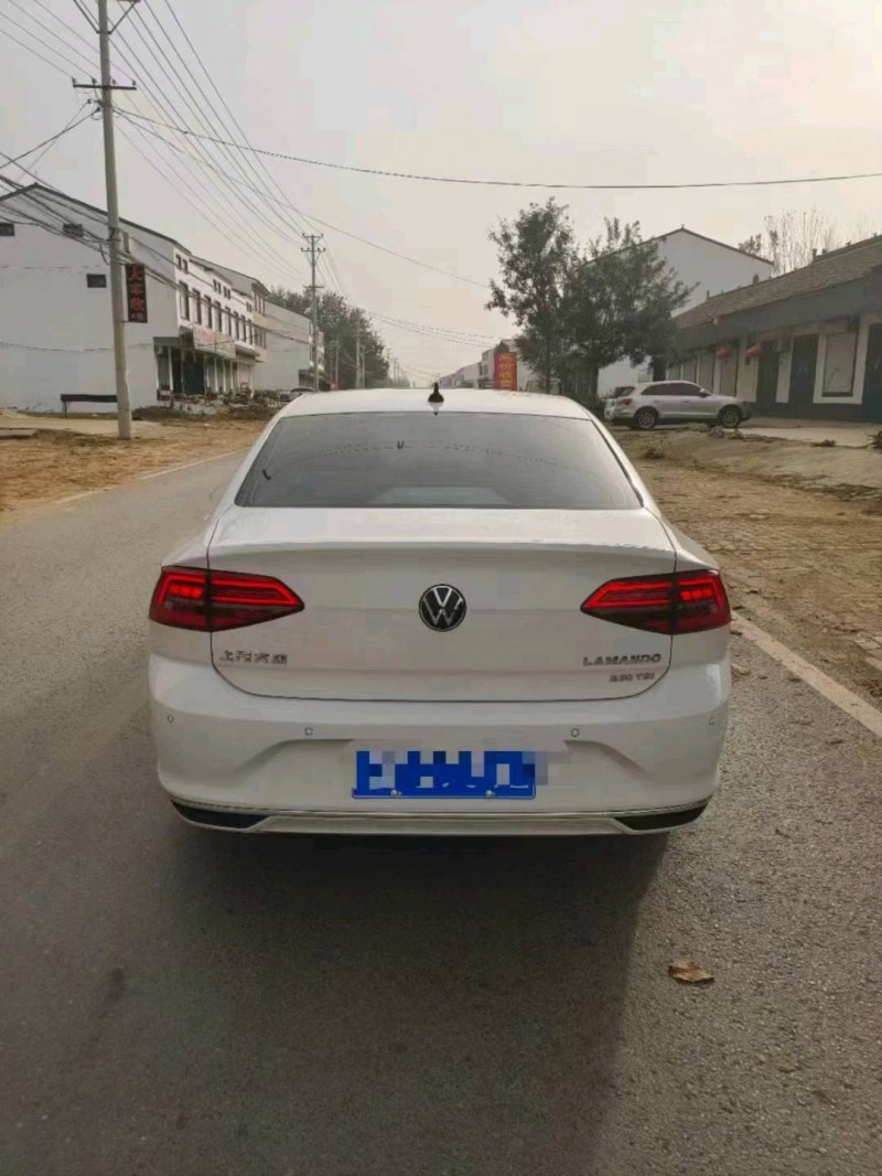 济宁22年大众凌渡8