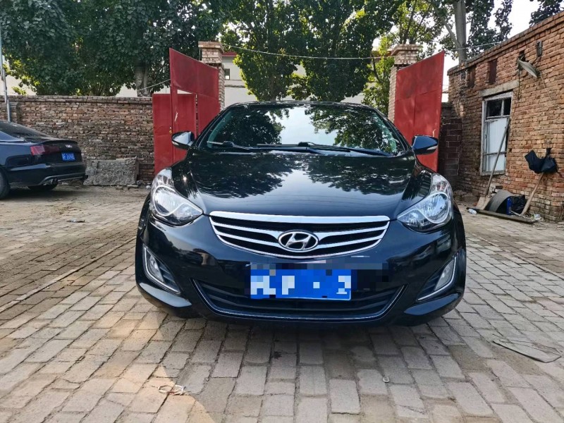 保定14年现代朗动1