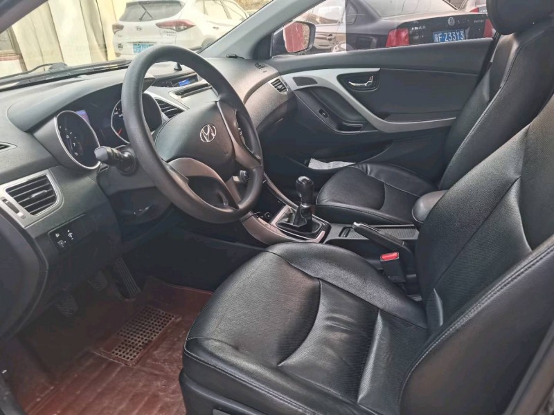 保定14年现代朗动4