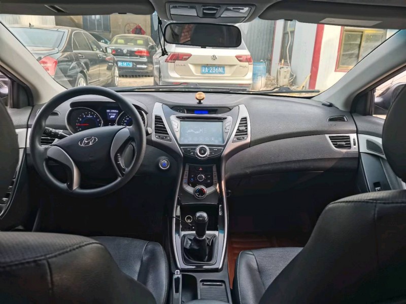 保定14年现代朗动6