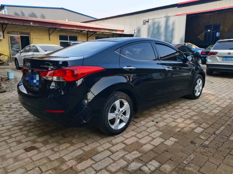 保定14年现代朗动8