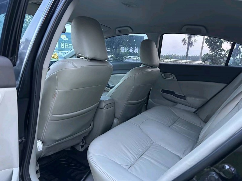 徐州13年本田思域4