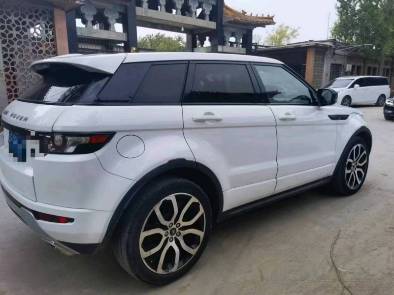 保定13年路虎极光7