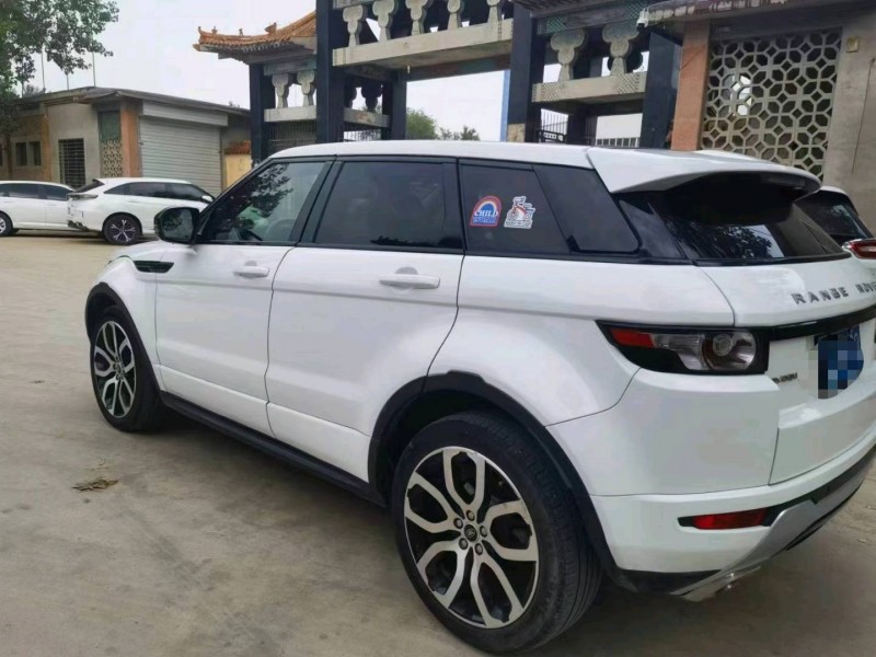 保定13年路虎极光8