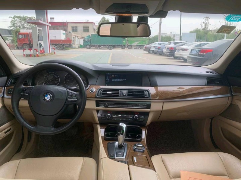 保定11年宝马5系6