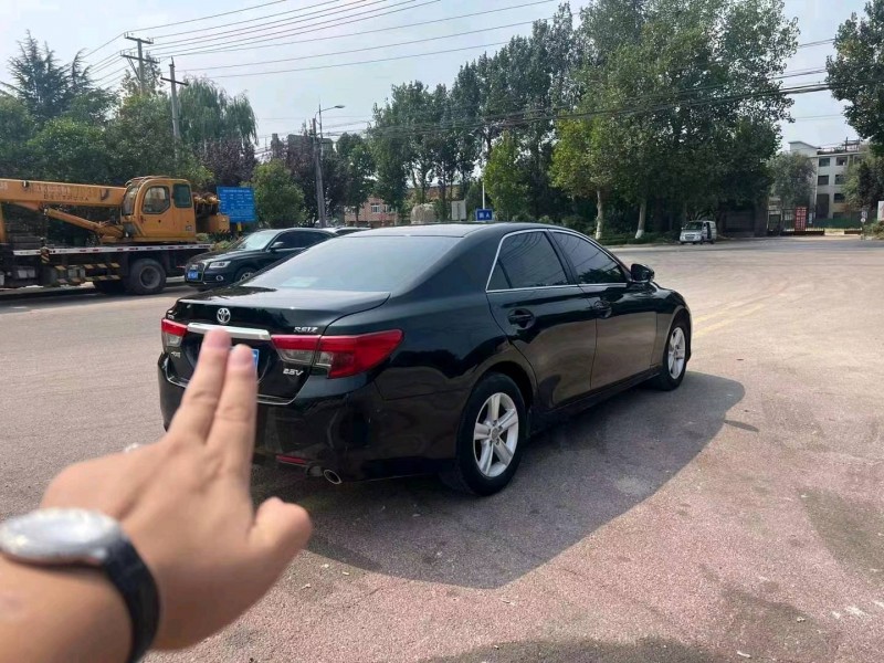 济南14年丰田锐志5