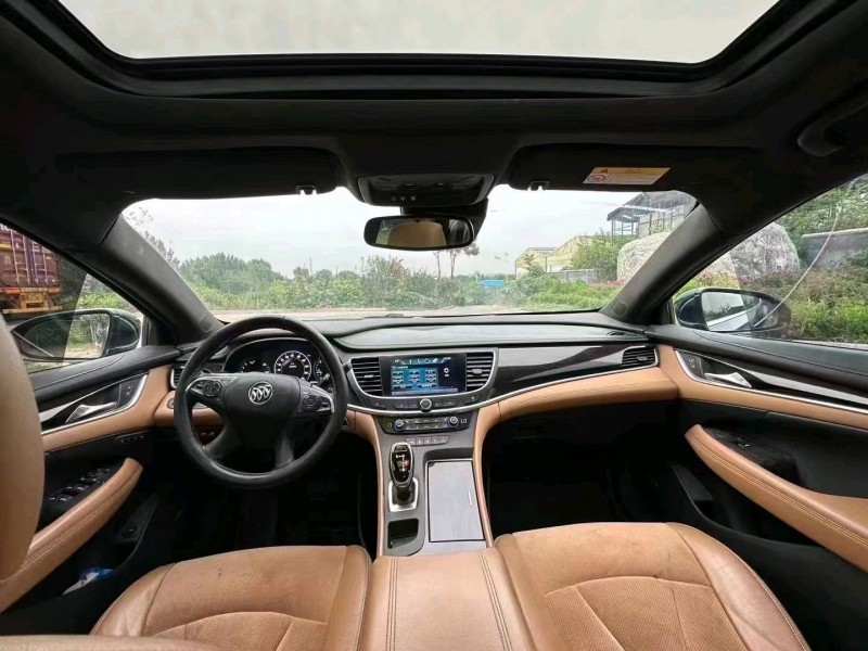 济南18年别克君越8