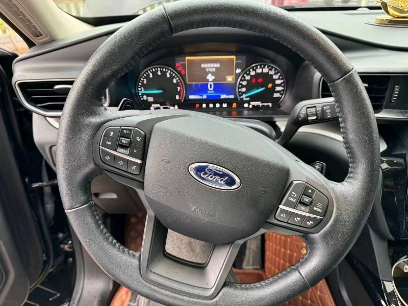 衡阳21年福特探险者3