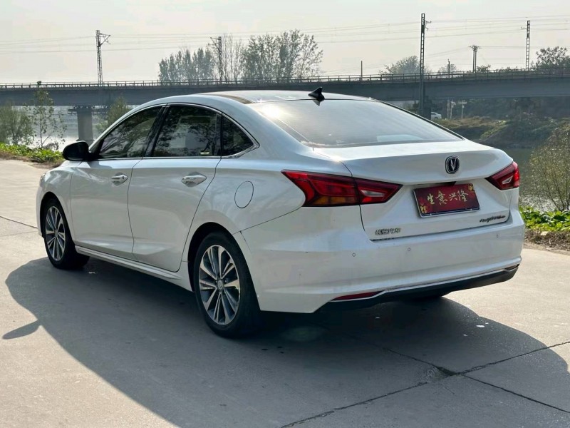 鄭州18年長安汽車CC8