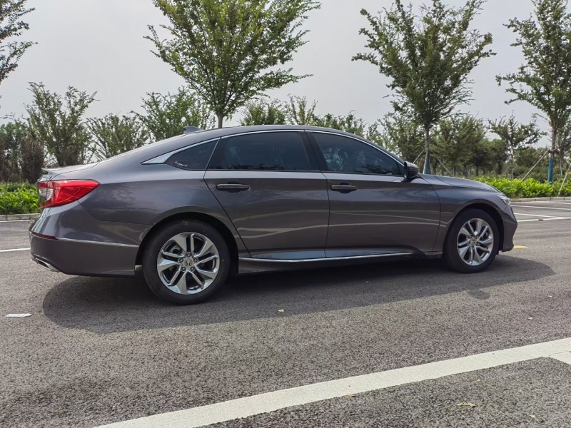 徐州21年本田雅阁8