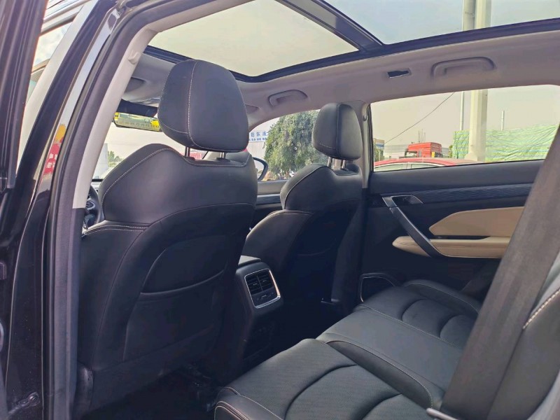 保定22年吉利博越5