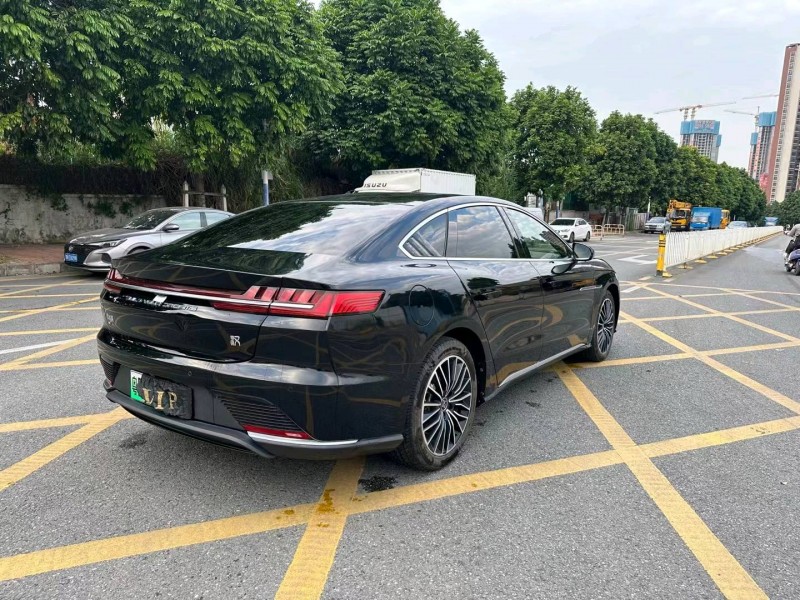 深圳21年比亚迪汉8