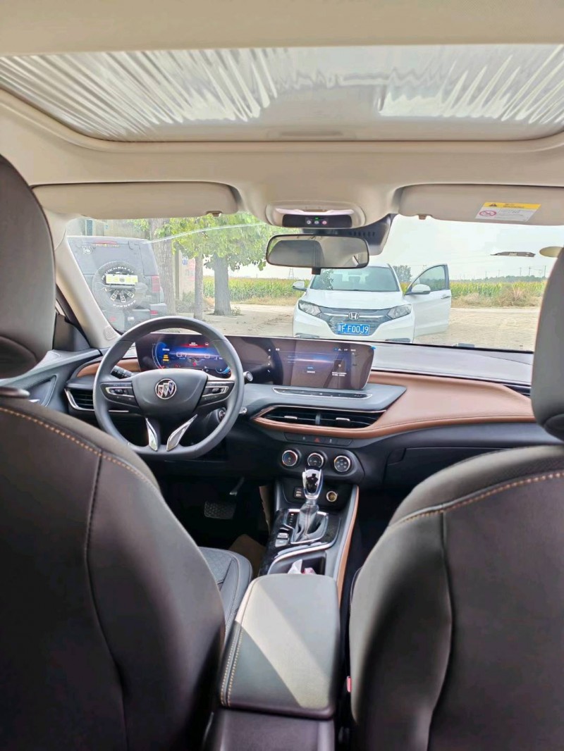 保定22年别克威朗7