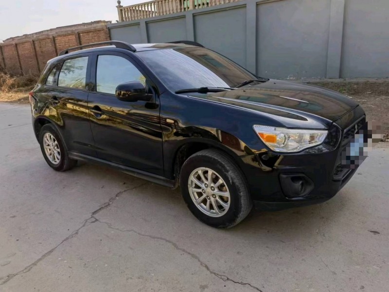 保定14年三菱劲炫3