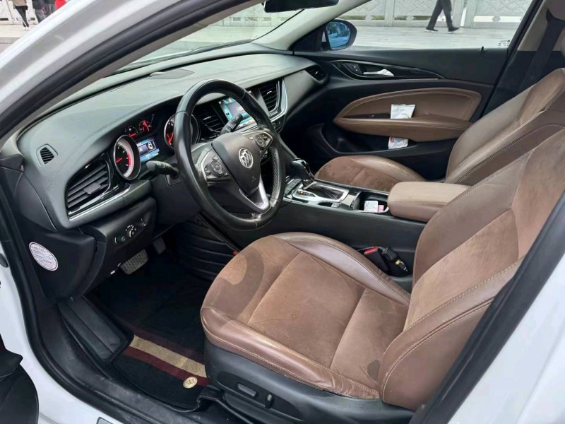 徐州19年别克君威6