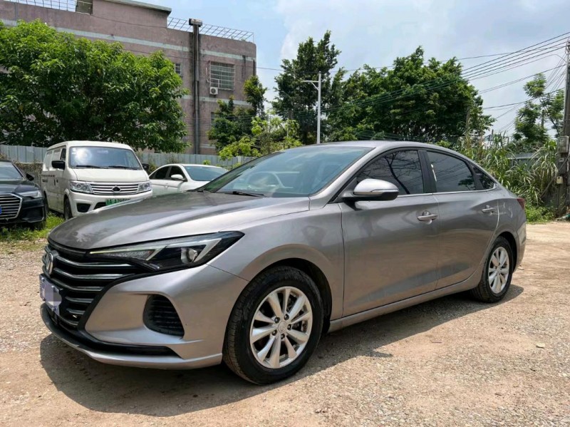 广州23年长安汽车逸动2