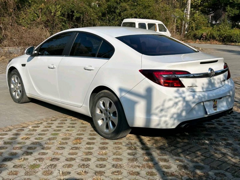 徐州16年别克君威4