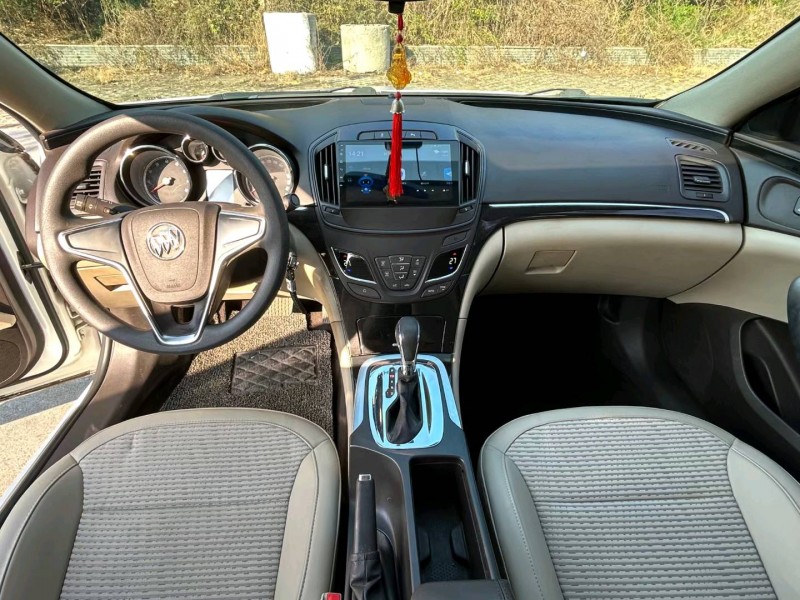 徐州16年别克君威7