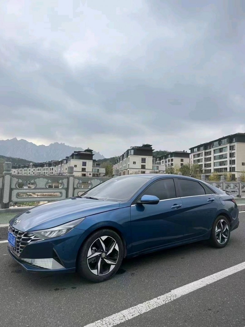 青岛21年现代伊兰特5