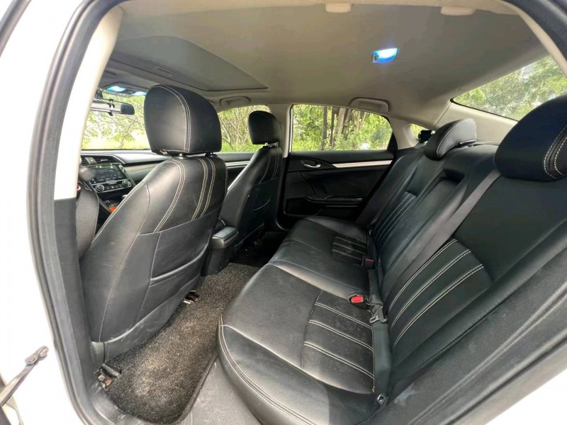 广州18年本田思域8