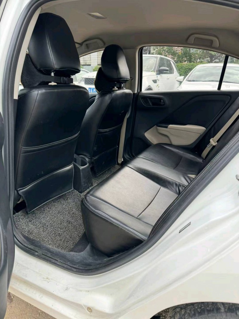 广州18年本田锋范4