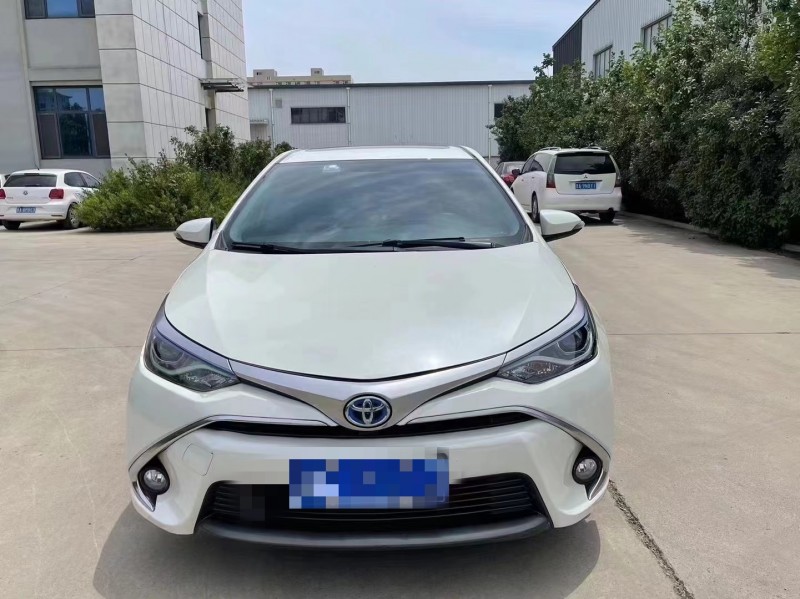 济宁18年丰田雷凌1