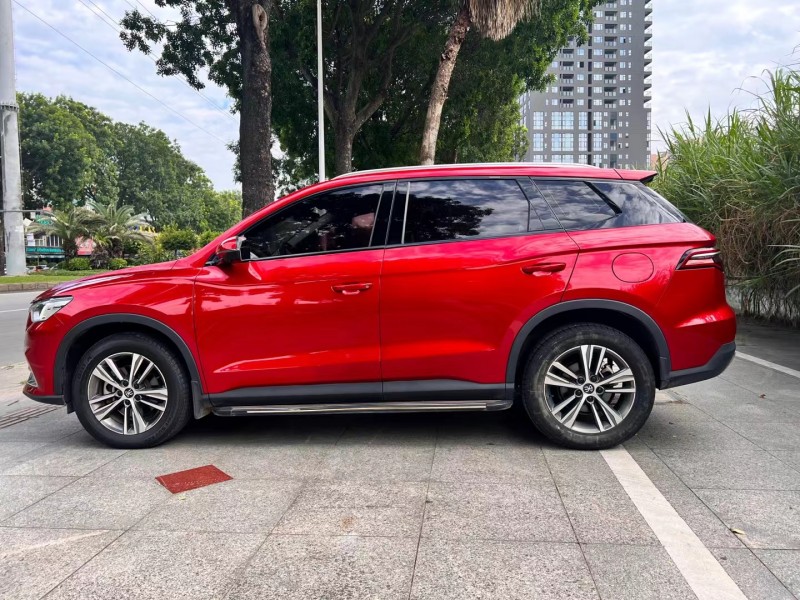 东莞21年比亚迪宋8