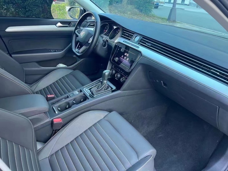 济宁21年大众迈腾6